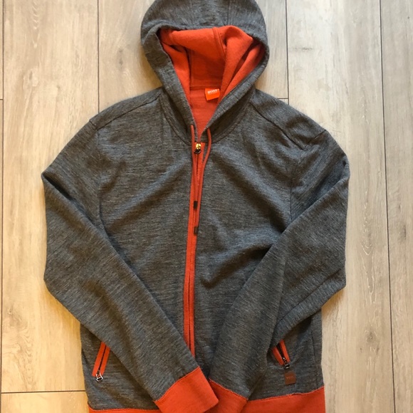 Hugo Boss zip up hoodie. - Picture 3 of 7